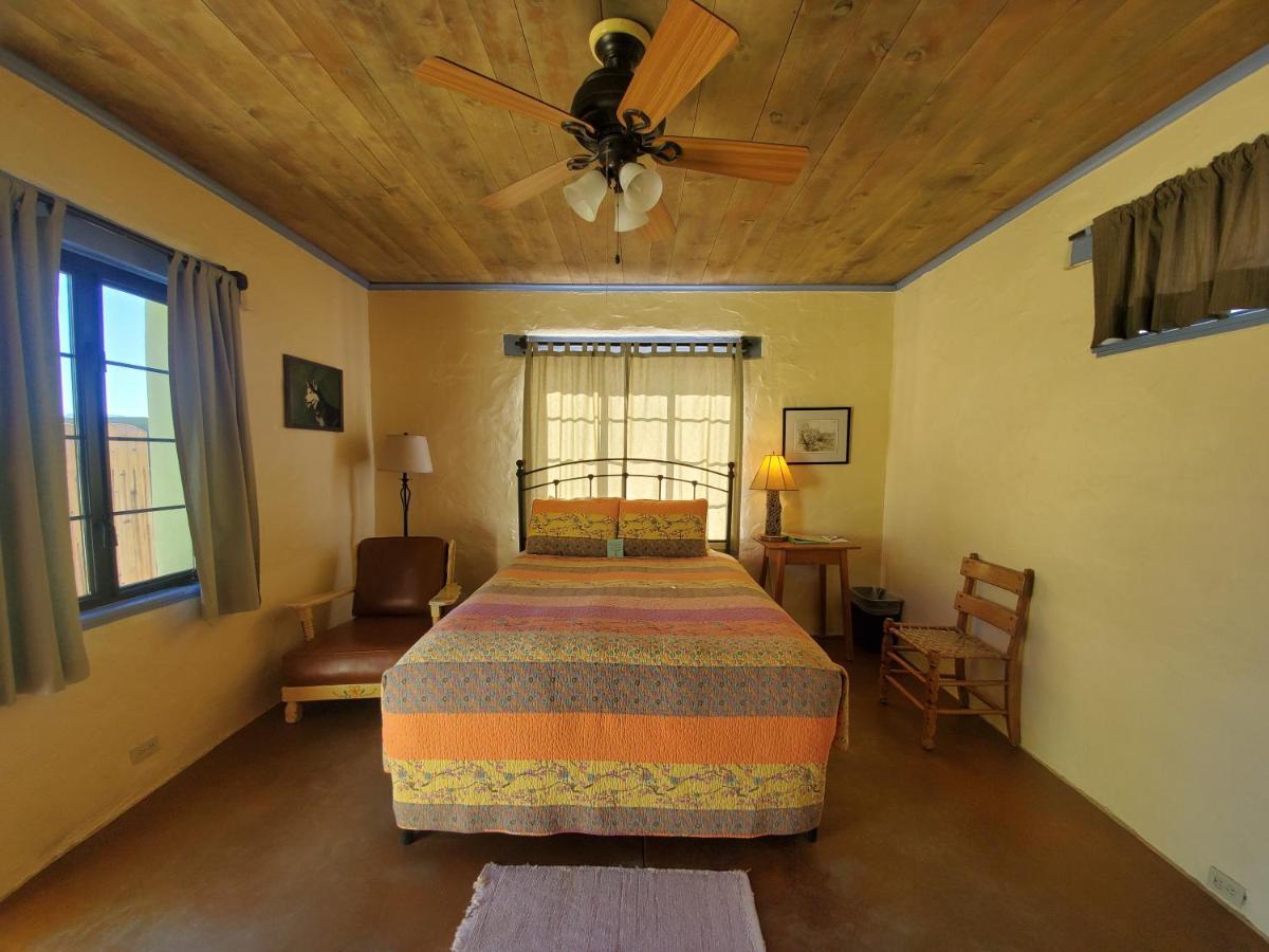 טוונטיניין פאלמס 29 Palms Inn מראה חיצוני תמונה