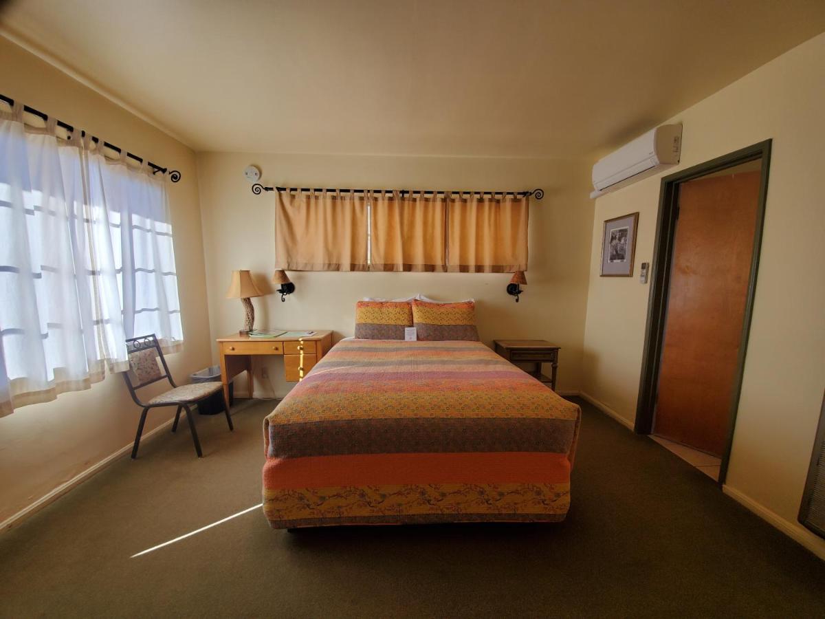 טוונטיניין פאלמס 29 Palms Inn מראה חיצוני תמונה